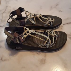 Chacos Size 10